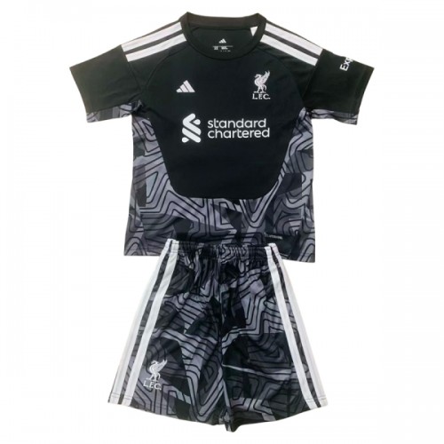 Officiële Voetbalshirt + Korte Broek Doelman Liverpool 2026-27 Zwarte - Kids Officiële Voetbalshirt + Korte Broek Doelman Liverpool 2026-27 Zwarte - Kids