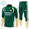 Real Madrid Trainings Sweatshirt Quarter-zip 2026-27 Groene - Kids Real Madrid Trainings Sweatshirt Quarter-zip 2026-27 Groene - Kids