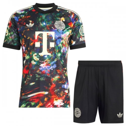 Officiële Voetbalshirt + Korte Broek FC Bayern München Oktoberfest 2026-27 - Kids Officiële Voetbalshirt + Korte Broek FC Bayern München Oktoberfest 2026-27 - Kids
